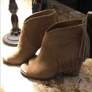 Gianni Bini Booties